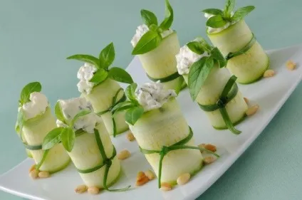 Рулетики з кабачків з начинкою (з сиром, куркою) рецепти (кабачків) Рулетики з кабачків з начинкою (з сиром, куркою) рецепти