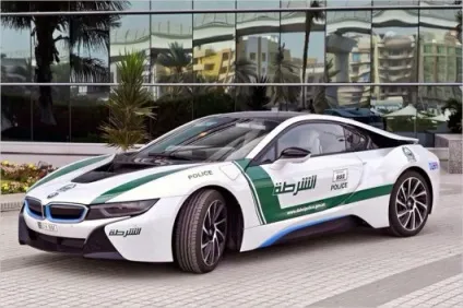 Найпотужніші поліцейські автомобілі в світі (ferrari) Найпотужніші поліцейські автомобілі в світі