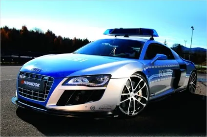 Найпотужніші поліцейські автомобілі в світі (Дубая) Найпотужніші поліцейські автомобілі в світі