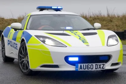 Найкращі поліцейські автомобілі (Ford Police Interceptor) Найкращі поліцейські автомобілі