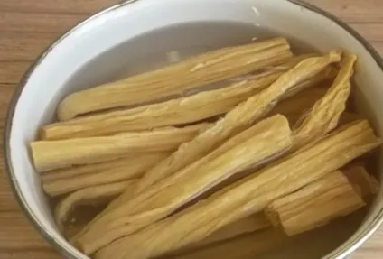 Салат зі спаржею (по-корейськи, з куркою, на зиму) рецепти