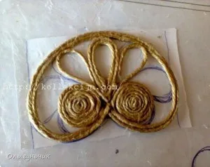 Шкатулка з ниток