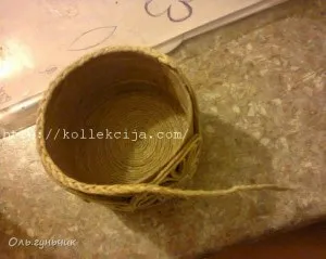 Шкатулка з ниток