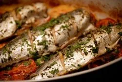 Скумбрія в духовці - рецепти з фото (Рибу размораживаем видаляємо) Скумбрія в духовці - рецепти з фото