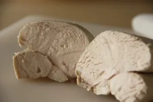 Скільки калорій в вареної курячої грудки (курячої) Скільки калорій в вареної курячої грудки