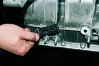 Зняття і розбирання двигуна - АЗЛК москвич 2141 (кронштейна передньої опори) Зняття і розбирання двигуна - АЗЛК Москвич 2141