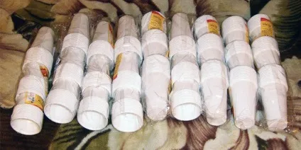 Сніговик з пластикових стаканчиків покрокове створення своїми руками (стаканчиків) Сніговик з пластикових стаканчиків покрокове створення своїми руками