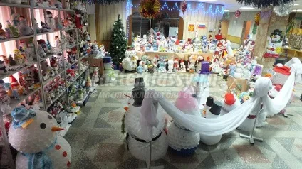 Сніговик з пластикових стаканчиків фото, ідеї і майстер-класи (як зробити сніговика з пластикових стаканчиків) Сніговик з пластикових стаканчиків фото, ідеї і майстер-класи