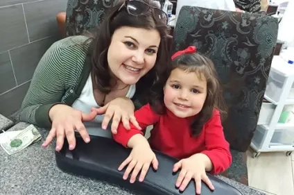 Зі скількох років можна нарощувати нігті дітям, красиві нігті - додаток твого образу (нарощувати) Зі скількох років можна нарощувати нігті дітям, красиві нігті - додаток твого образу
