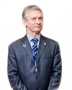 Середній надій на корову в сельхозпредпріятіяхУкаіни склав 4055 кг (росії) Середній надій на корову в сельхозпредпріятіяхУкаіни склав 4055 кг