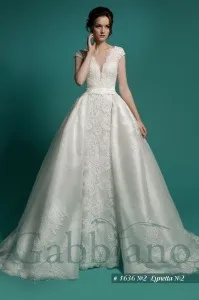 Весільна сукня Адалі