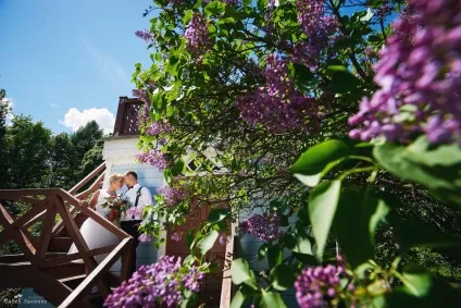 Весільна фотосесія навесні - ідеї на кожен місяць (навесні) Весільна фотосесія навесні - ідеї на кожен місяць