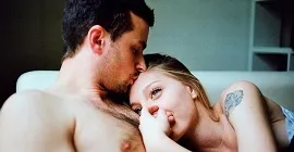 Так ось що означає татуювання у вигляді крапки з комою