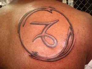 Татуювання знак зодіаку козеріг (значення, ескізи, фото), tattoofotos (значення) Татуювання знак зодіаку козеріг (значення, ескізи, фото), tattoofotos