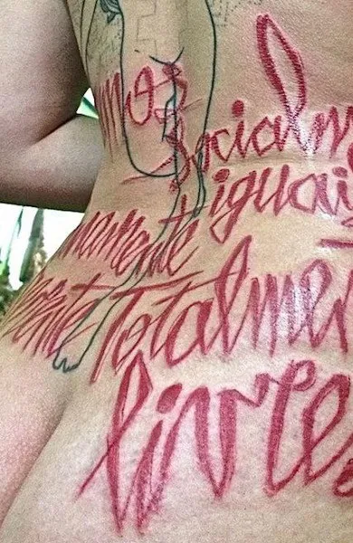 Татуювання на п'ятій точці для дівчат, фото тату на куприку (татуювання) Татуювання на п'ятій точці для дівчат, фото тату на куприку