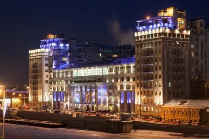 Таємниця дому на набережній (будинку) Таємниця дому на набережній