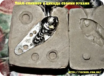 Тейл-спиннер і цикада своїми руками, фірма дідуся Ашота (цівку трійника надягаємо) Тейл-спиннер і цикада своїми руками, фірма дідуся Ашота