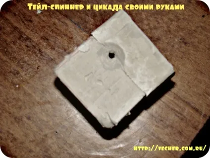 Тейл-спиннер і цикада своїми руками, фірма дідуся Ашота (цівку трійника надягаємо) Тейл-спиннер і цикада своїми руками, фірма дідуся Ашота