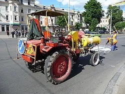 Тракторне самохідне шасі