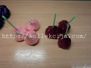 Тюльпани з атласної стрічки