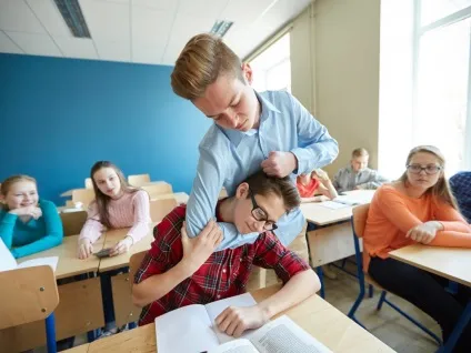 Цькування в школі як боротися з нею за допомогою закону (закону) Цькування в школі як боротися з нею за допомогою закону