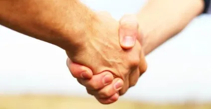 Вченими доведено, що багато друзів один одного недолюблюють (один) Вченими доведено, що багато друзів один одного недолюблюють