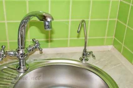 Установка фільтра для води під мийку майстер-клас, ремонт і дизайн кухні своїми руками (води) Установка фільтра для води під мийку майстер-клас, ремонт і дизайн кухні своїми руками