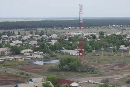 В Алтайському краї малинове озеро (озеро) В Алтайському краї малинове озеро