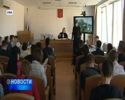 У буздякском районі після невдалого стрибка школяр впав зі сходів і впав в кому (сходи) У буздякском районі після невдалого стрибка школяр впав зі сходів і впав в кому