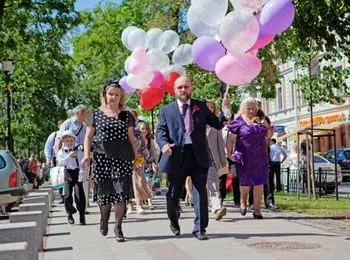 Викуп нареченої в стилі 90-х сценарій і поради щодо організації (викуп нареченої в стилі 90-х) Викуп нареченої в стилі 90-х сценарій і поради з організації