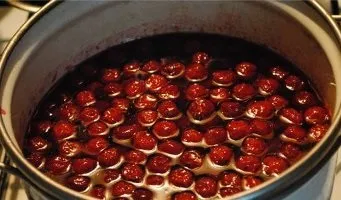 Вишні заготовляємо про запас - вишня (водою нагрітої градусів) Вишні заготовляємо про запас - вишня