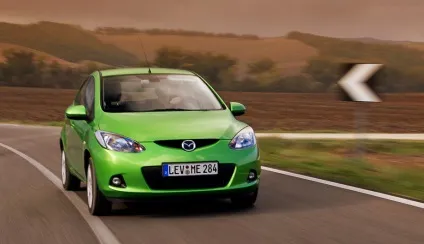 З'ясовуємо цікаві подробиці про хетчбек mazda2