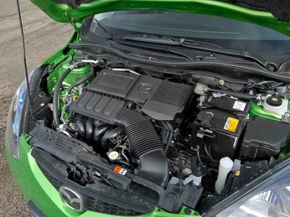З'ясовуємо цікаві подробиці про хетчбек mazda2
