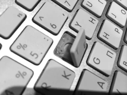 Час збирання як правильно почистити клавіатуру apple, огляди від icanto (apple) Час збирання як правильно почистити клавіатуру apple, огляди від icanto