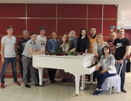 Вокальне тріо компроміс запросили виступити в Сарові на концерті в честь 25-річчя прийняття (тріо) Вокальне тріо компроміс запросили виступити в Сарові на концерті в честь 25-річчя прийняття
