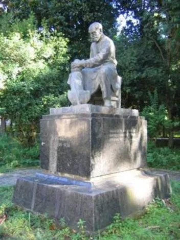 Хатіко і інші