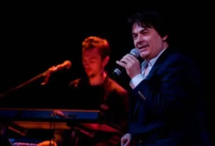 У Черкасах олександр сєров так розспівався, що мало не спізнився на поїзд - новини - моє! Online (Сєров) У Черкасах олександр сєров так розспівався, що мало не спізнився на поїзд - новини - моє! Online
