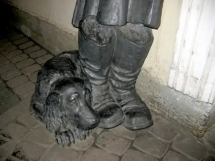 Хатіко і інші
