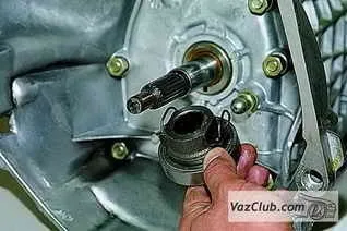 Заміна приводу зчеплення нива 2121, нива 2131 (механізм) Заміна приводу зчеплення нива 2121, нива 2131