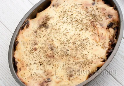 Запечена картопля з грибами в духовці по французьки