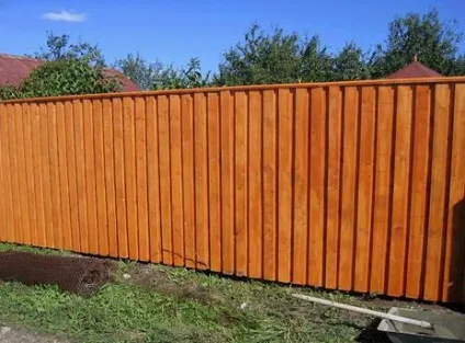 Забір-розмальовка, фарба для металевої огорожі, як розфарбувати парканчик на дачі своїми (паркан розфарбування фото своїми руками інструкція ціна) Забір-розмальовка, фарба для металевої огорожі, як розфарбувати парканчик на дачі своїми