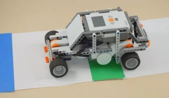 Гоночна машина - автобот »робот з lego nxt 2 (робототехніка) Гоночна машина - автобот »робот з lego nxt 2