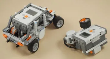 Гоночна машина - автобот »робот з lego nxt 2 (пульт дистанційного керування) Гоночна машина - автобот »робот з lego nxt 2