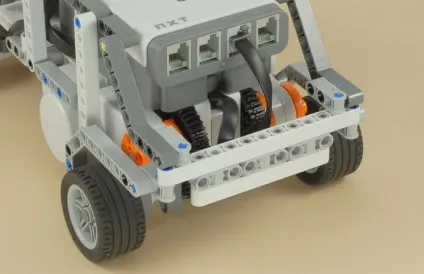 Гоночна машина - автобот »робот з lego nxt 2 (віддаленого рульового управління) Гоночна машина - автобот »робот з lego nxt 2