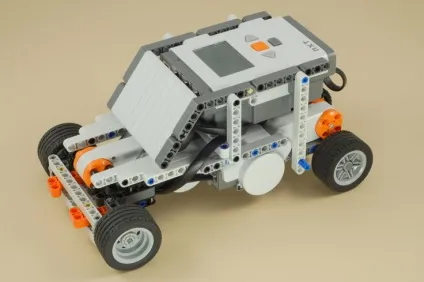 Гоночна машина - автобот »робот з lego nxt 2 (гоночна машина) Гоночна машина - автобот »робот з lego nxt 2