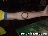 Значення тату «коло»