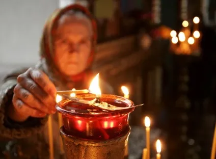 Чи знаєте ви, що не можна підпалювати свічку від іншої людини причина таємнича (людини) Чи знаєте ви, що не можна підпалювати свічку від іншої людини причина таємнича