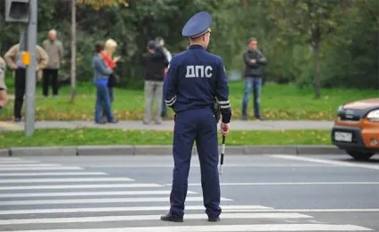 Який передбачений штраф або покарання за незупинку на вимогу співробітника ДПС (покарання незупинка вимога співробітник ДПС втекти 2017 виїхати викрасти сховатися непокору штраф гибдд) Який передбачений штраф або покарання за незупинку на вимогу співробітника ДПС