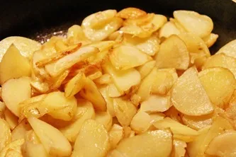 Як посмажити картоплю в мультиварці покроковий кулінарний рецепт