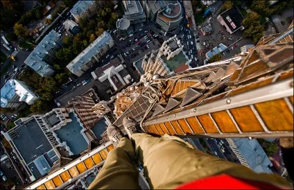 10 Самих іронічних цитат викладачів МДУ про іспити () 10 Самих іронічних цитат викладачів МДУ про іспити